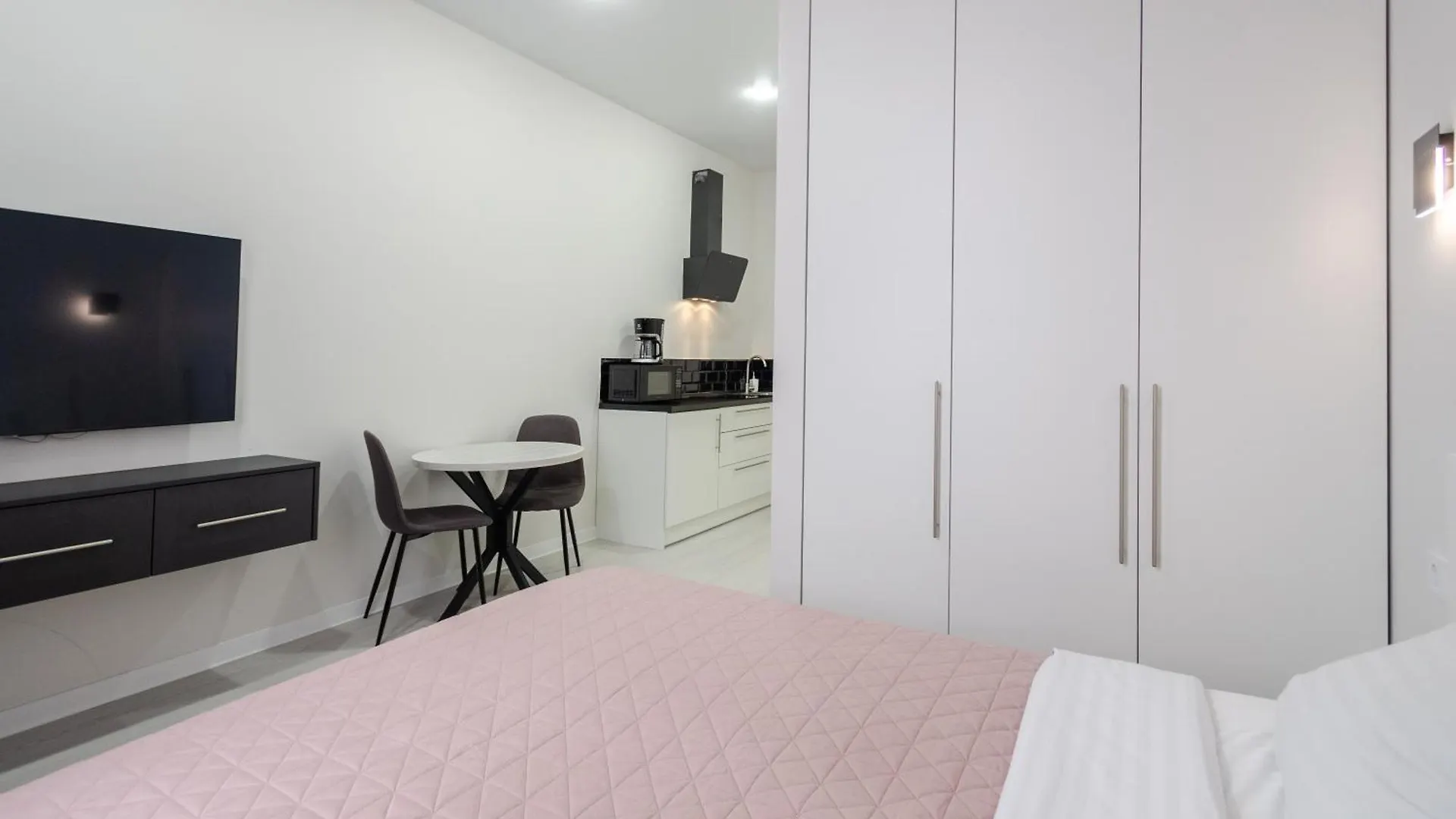 На Видалення!Petrovdom Inn Rc Diplomat Hall -The Smart Hotel Apartment Panoramic City View I Kiev Apartahotel