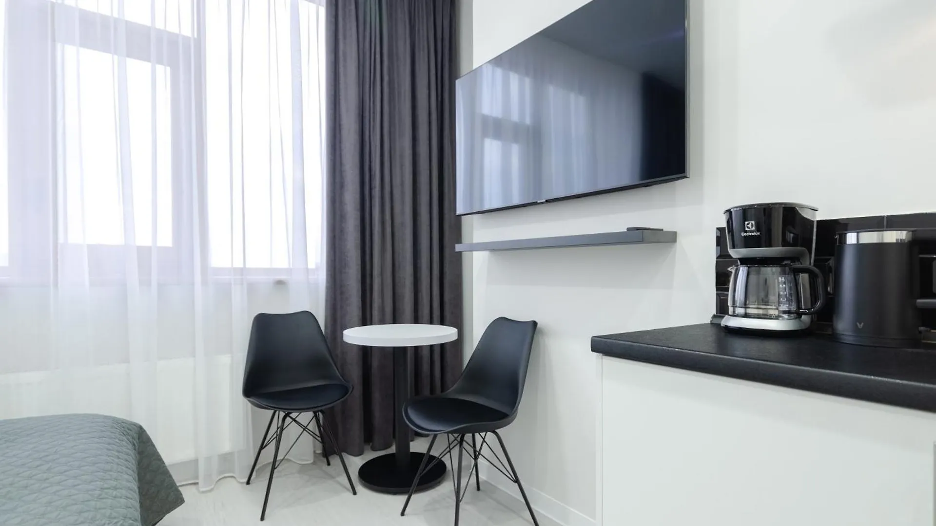 На Видалення!Petrovdom Inn Rc Diplomat Hall -The Smart Hotel Apartment Panoramic City View I Kiev 0*,  Ucrania