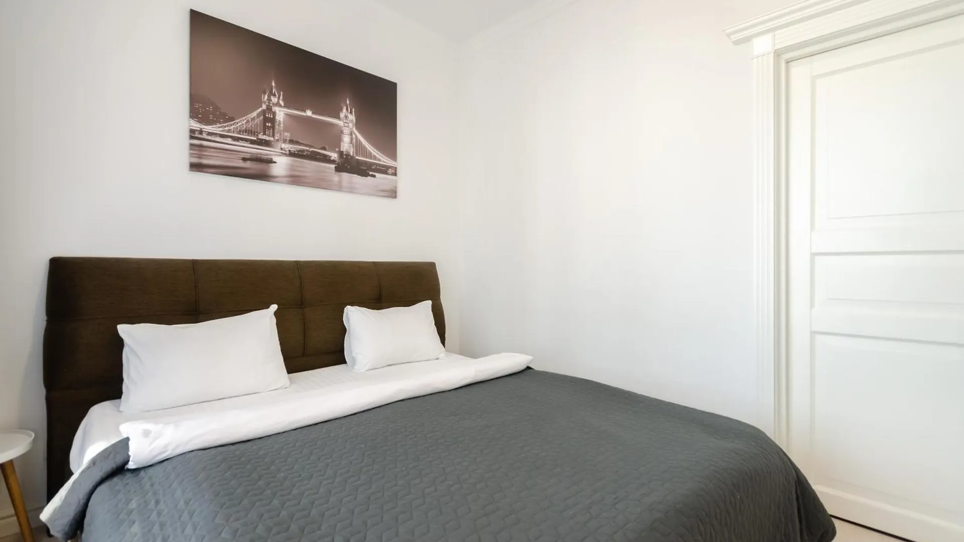 На Видалення!Petrovdom Inn Rc Diplomat Hall -The Smart Hotel Apartment Panoramic City View I Kyiv