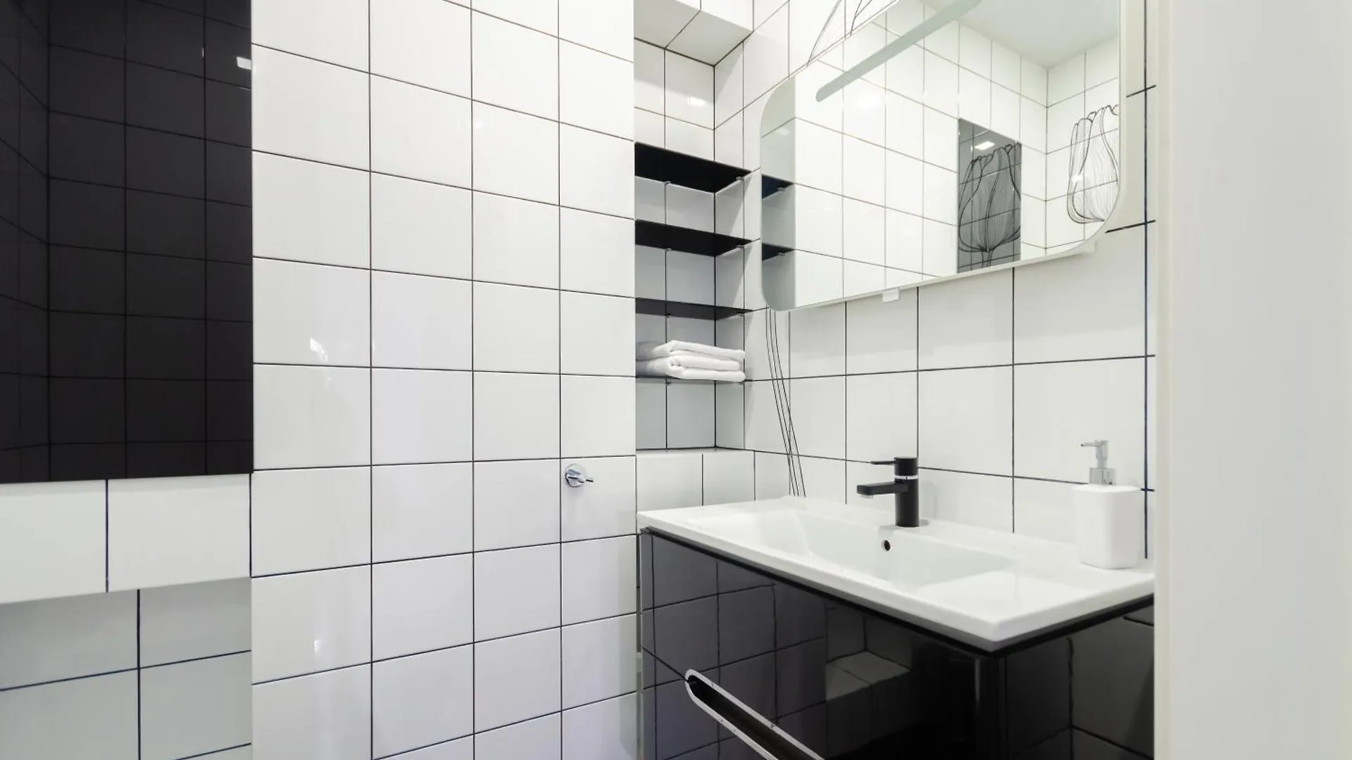 На Видалення!Petrovdom Inn Rc Diplomat Hall -The Smart Hotel Apartment Panoramic City View I Kiev Appart hôtel
